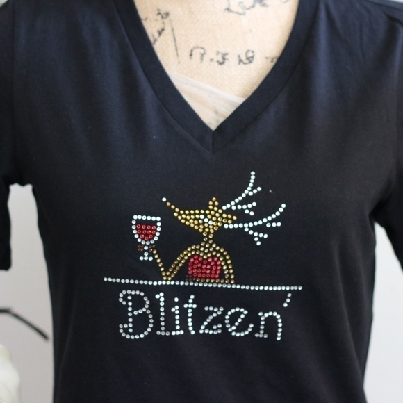 BLITZEN Rhinestone V Neck Fitted T-Shirt - Picture 4 of 4